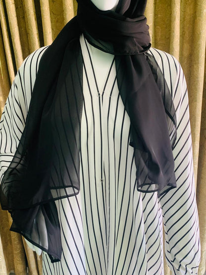 white and Black Front Open Abaya - Occasion: Outdoor - Category: Fashion>Women>Muslim Wear>Outerwear - Material: Georgette