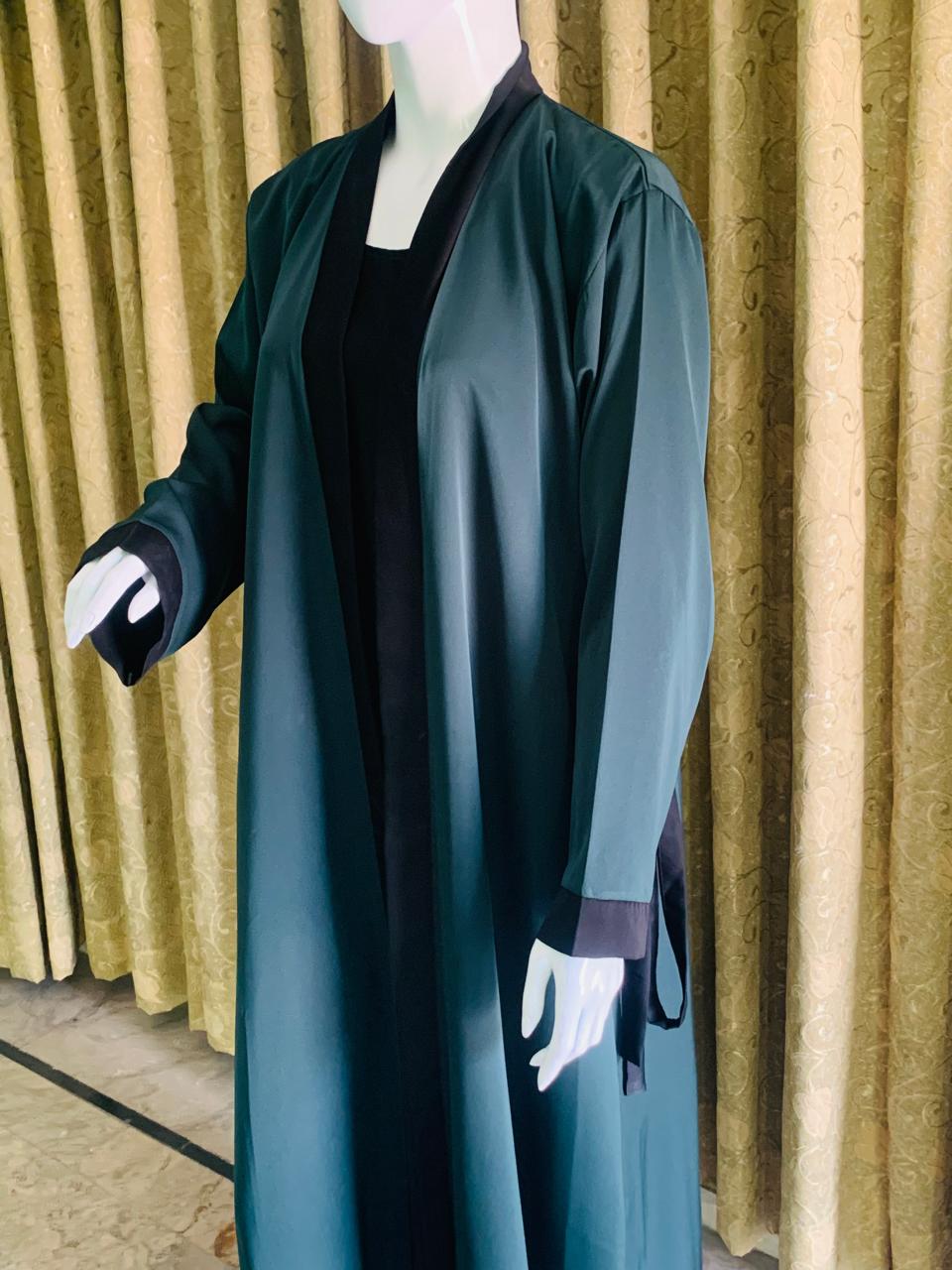 Upper Court Nida Colored Abaya