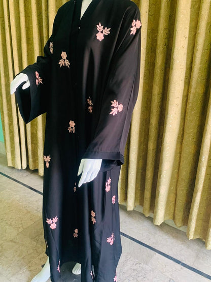 Black Open Abaya with Elegant Light Pink Embroidery – Winter Modest Wear